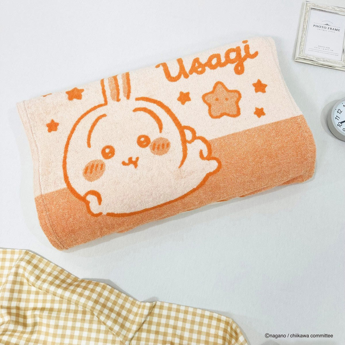 Chiikawa Stretch Pillow Cover (Usagi)