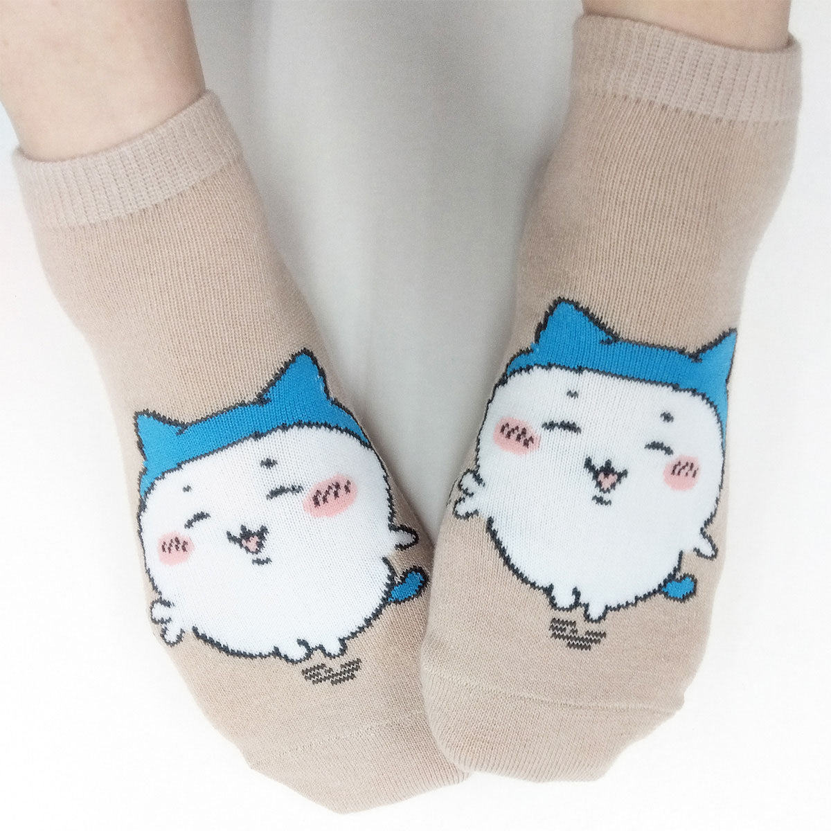 치이카와 스니커즈 양말 (하치와레 스포츠 머리)