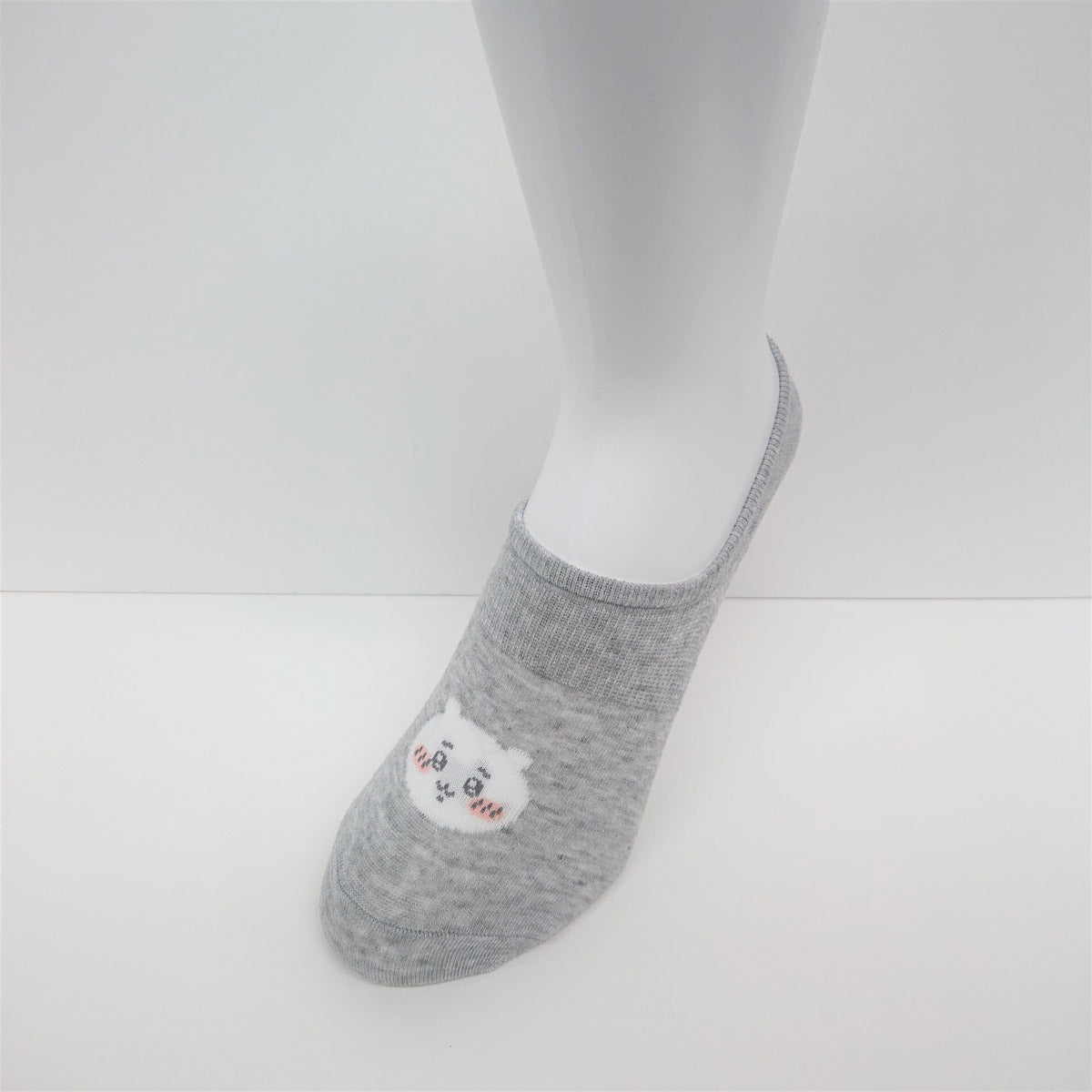Chiikawa Kokopita Sneaker-Length Socks (Chiikawa Light Gray)