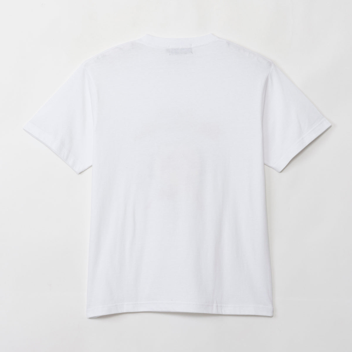 치이카와 시사의 기념품 가게 티셔츠 오이시사 (화이트)