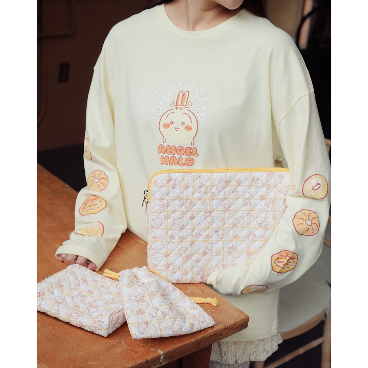 ちいかわ 長袖Tシャツ ドーナッツ イエローベージュ