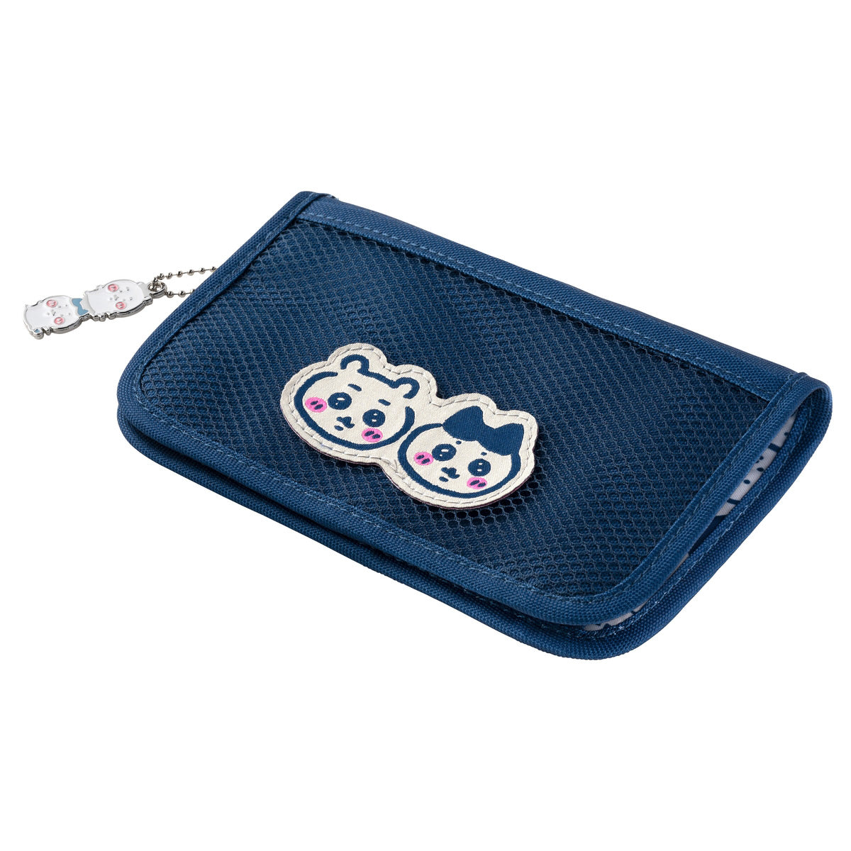 ちいかわ パスポートも入るサイズのイベントポーチ(ちいかわとハチワレ)