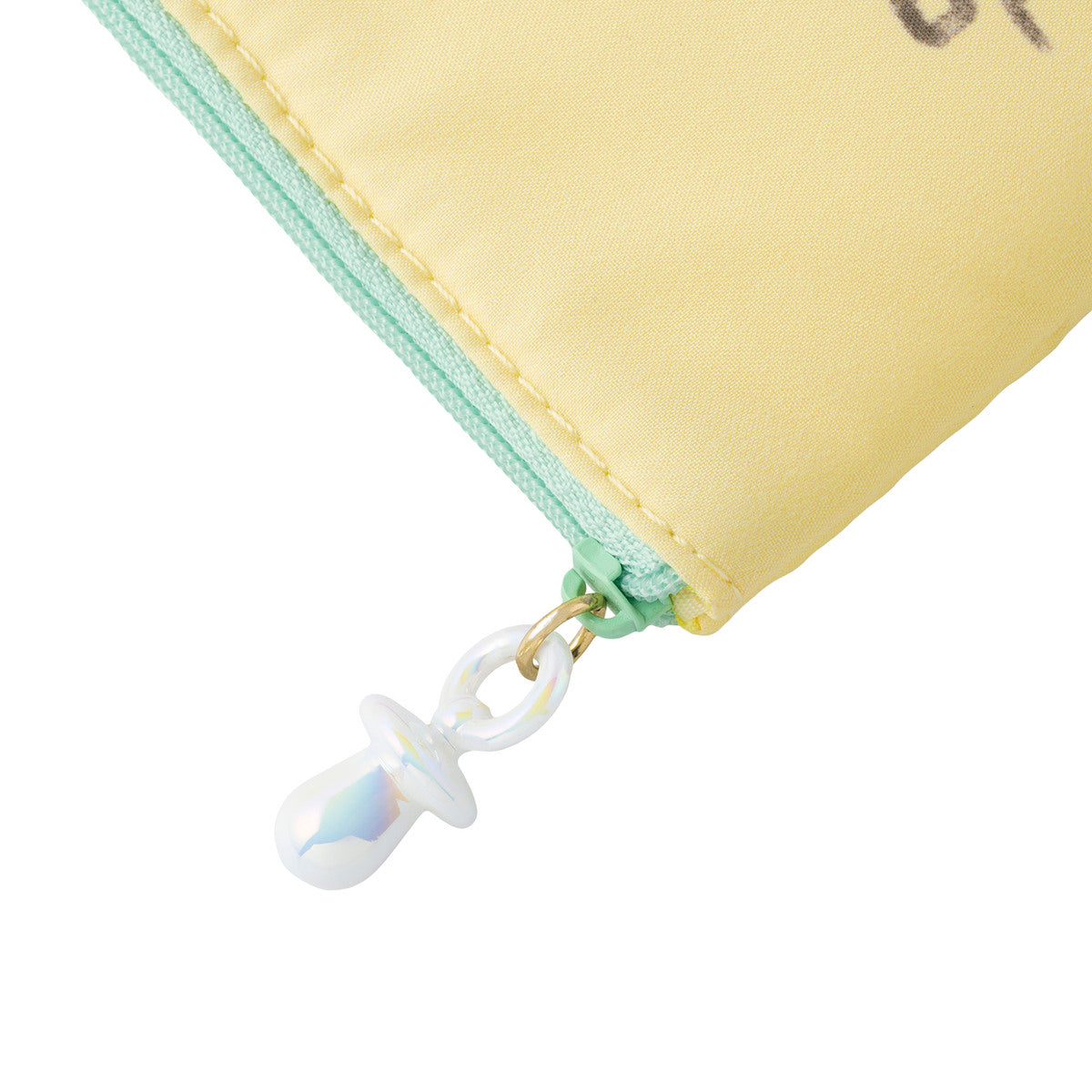 Chiikawa Chiikawa Baby Pouch that can also hold Pocket Tissues (Usagi)