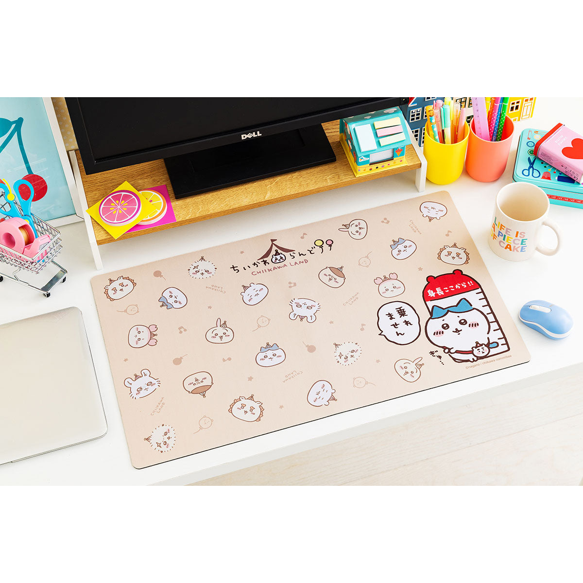 ちいかわらんど デスクマット