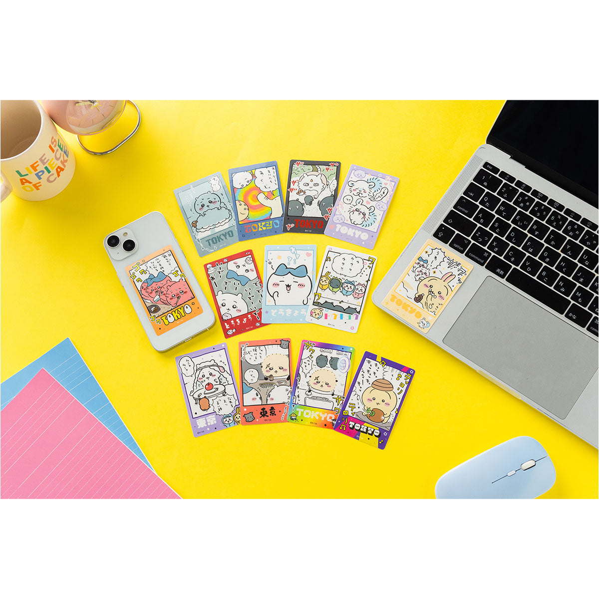 ちいかわ 東京みやげ スマホに貼れるサイズのTOKYOステッカー(あくび)