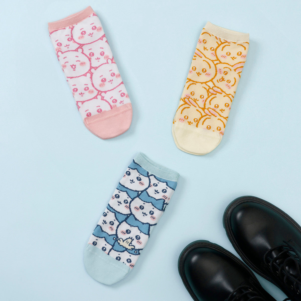 ちいかわ クルーソックス うさぎいっぱい イエロー