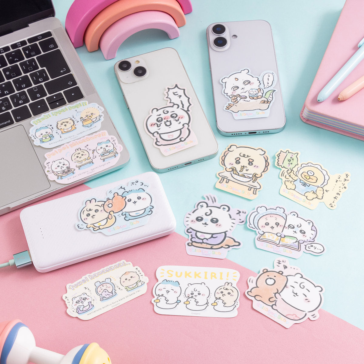 ちいかわ Chiikawa Baby スマホに貼れるサイズのステッカー(ちいかわ ヒァ〜)