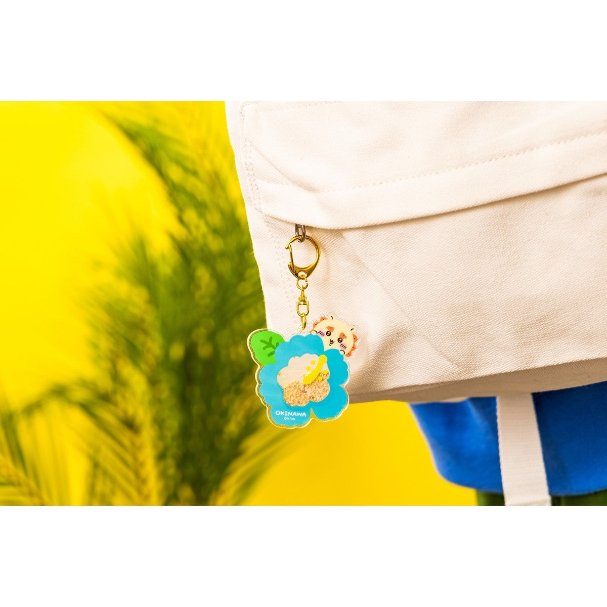Chiikawa Shisa's Souvenir Shop Shaker Keychain (Usagi)