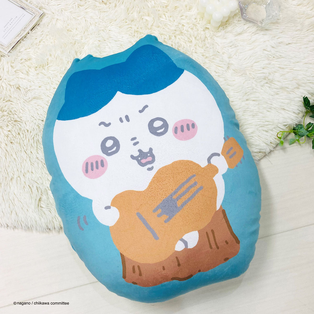ちいかわ ダイカットクッション(ハチワレ)