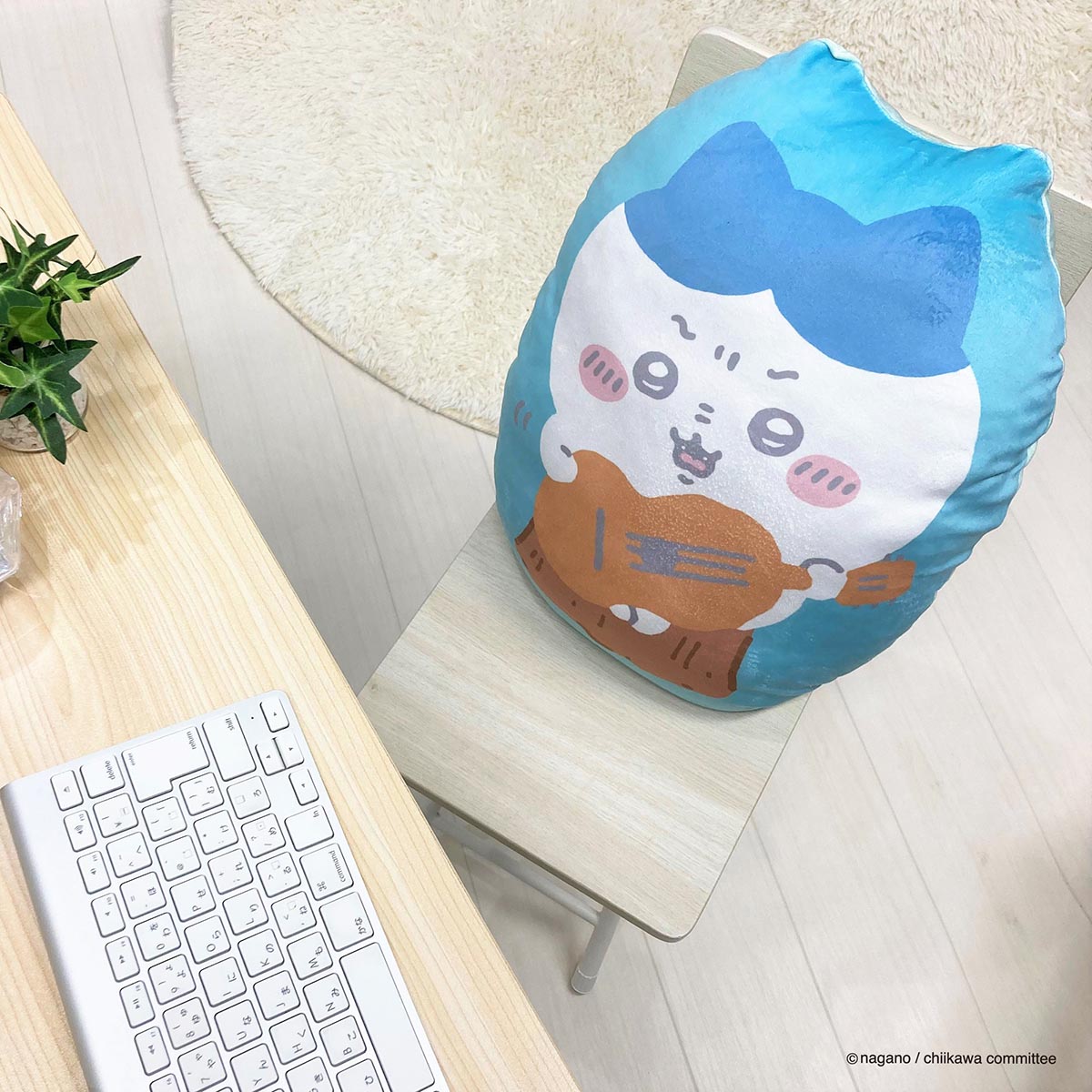 ちいかわ ダイカットクッション(ハチワレ)