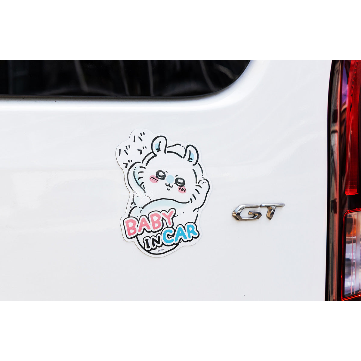 ちいかわ エンジョイドライブ!カーマグネット(モモンガBABY IN CAR)