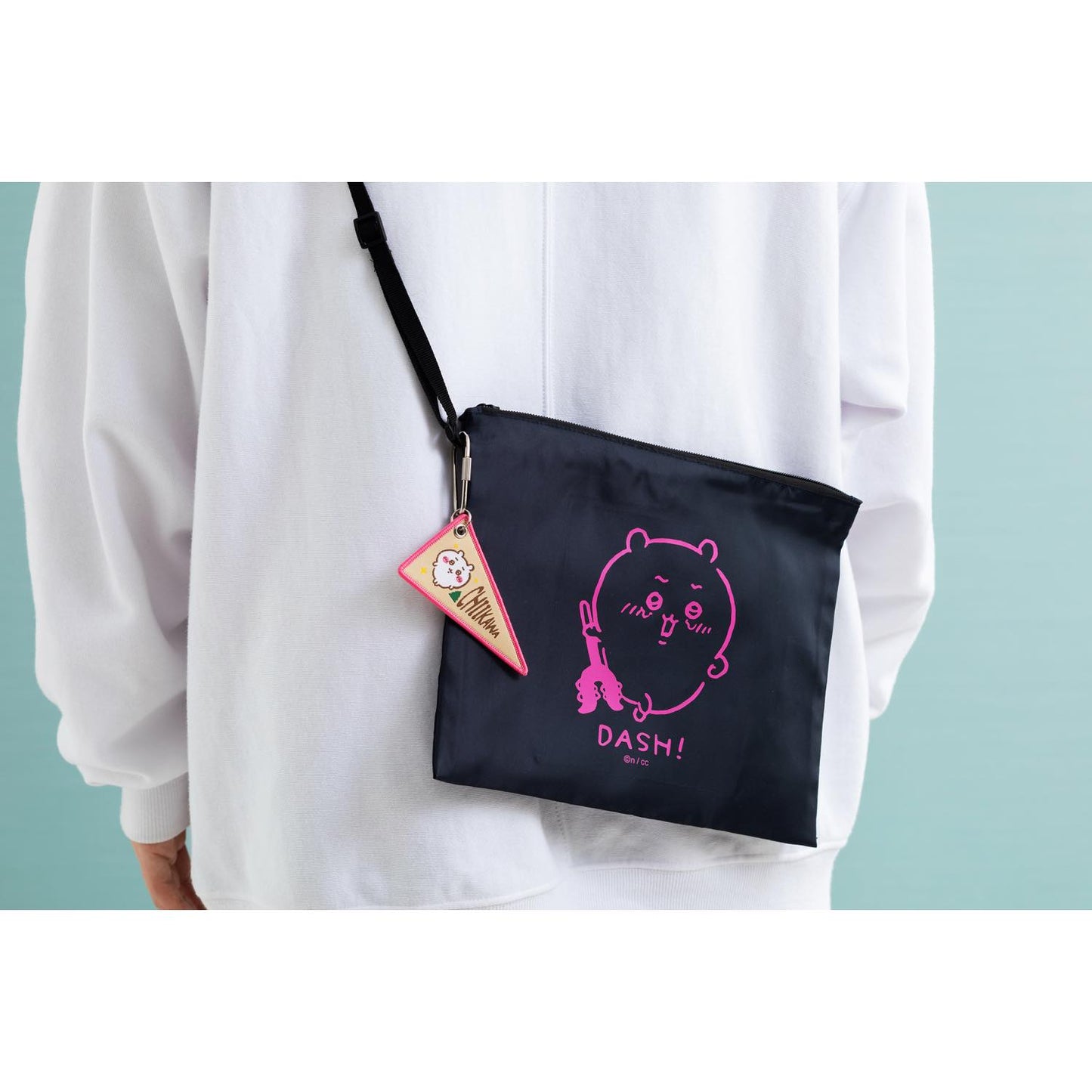 Chiikawa Go Camping! Woven Flag Key ring (Chiikawa)