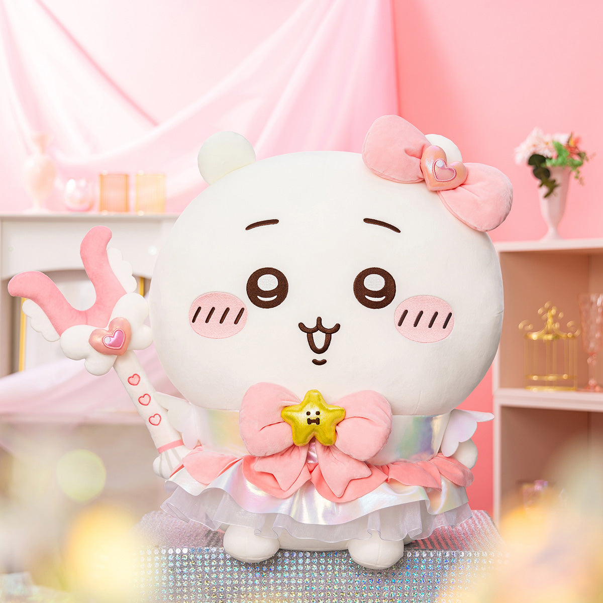 【予約】ちいかわ まじかるちいかわ 超BIG！おすわりぬいぐるみ（ちいかわ）【2026年3月下旬より順次発送予定（発送延期の場合もキャンセル不可）】【通常商品と同時購入・配送希望日指定不可】【キャンペーン対象外】