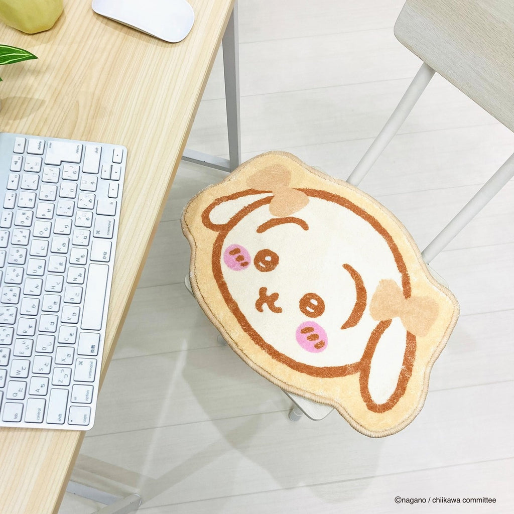 ちいかわ インテリアマット（うさぎ）