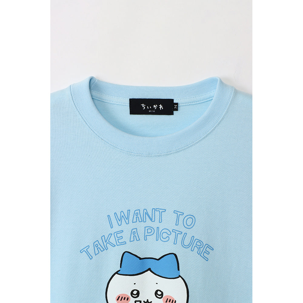 ちいかわ お出かけ楽しみ！な Tシャツ ハチワレとカメラ ライトブルー