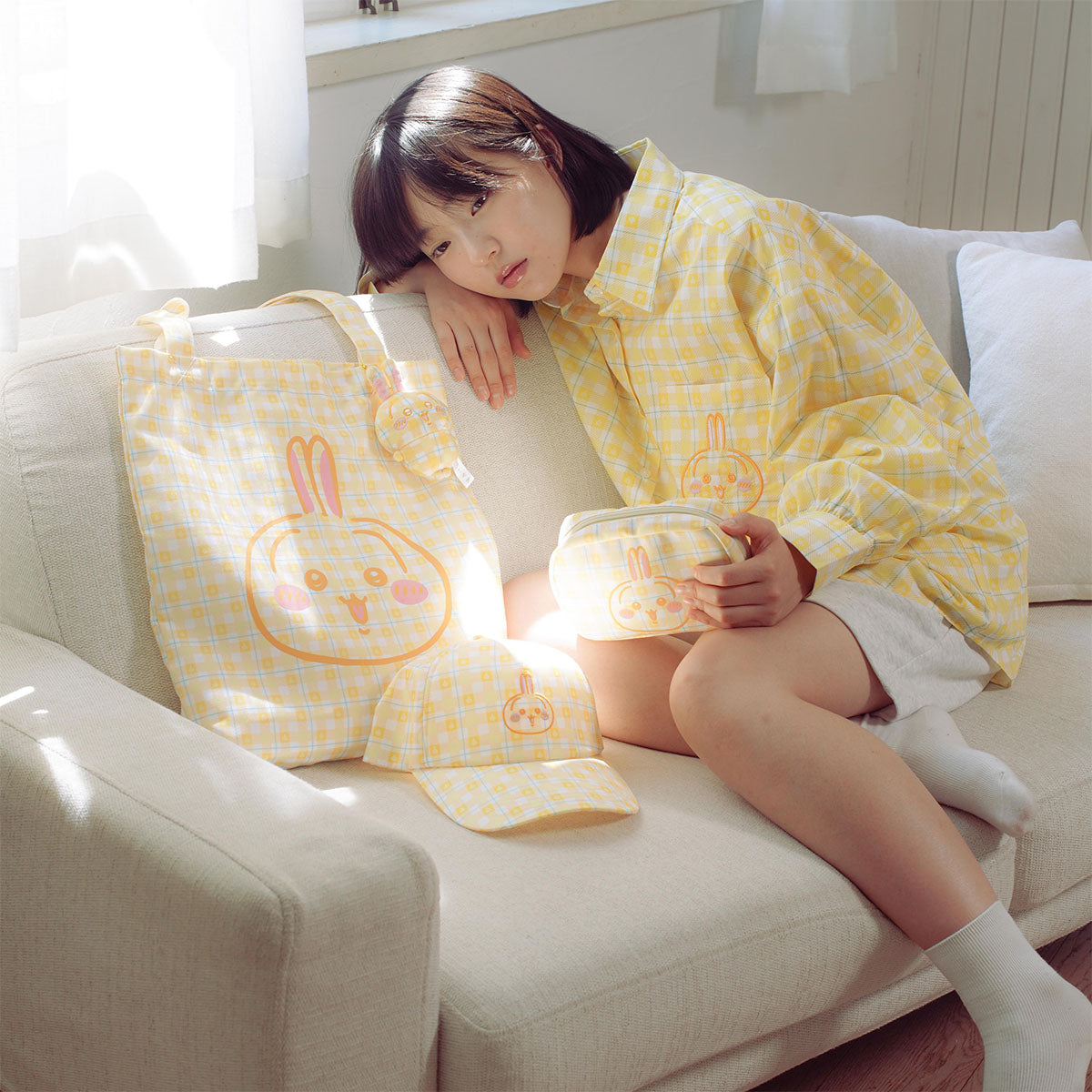 ちいかわ チェックシリーズ ポーチ うさぎ イエロー