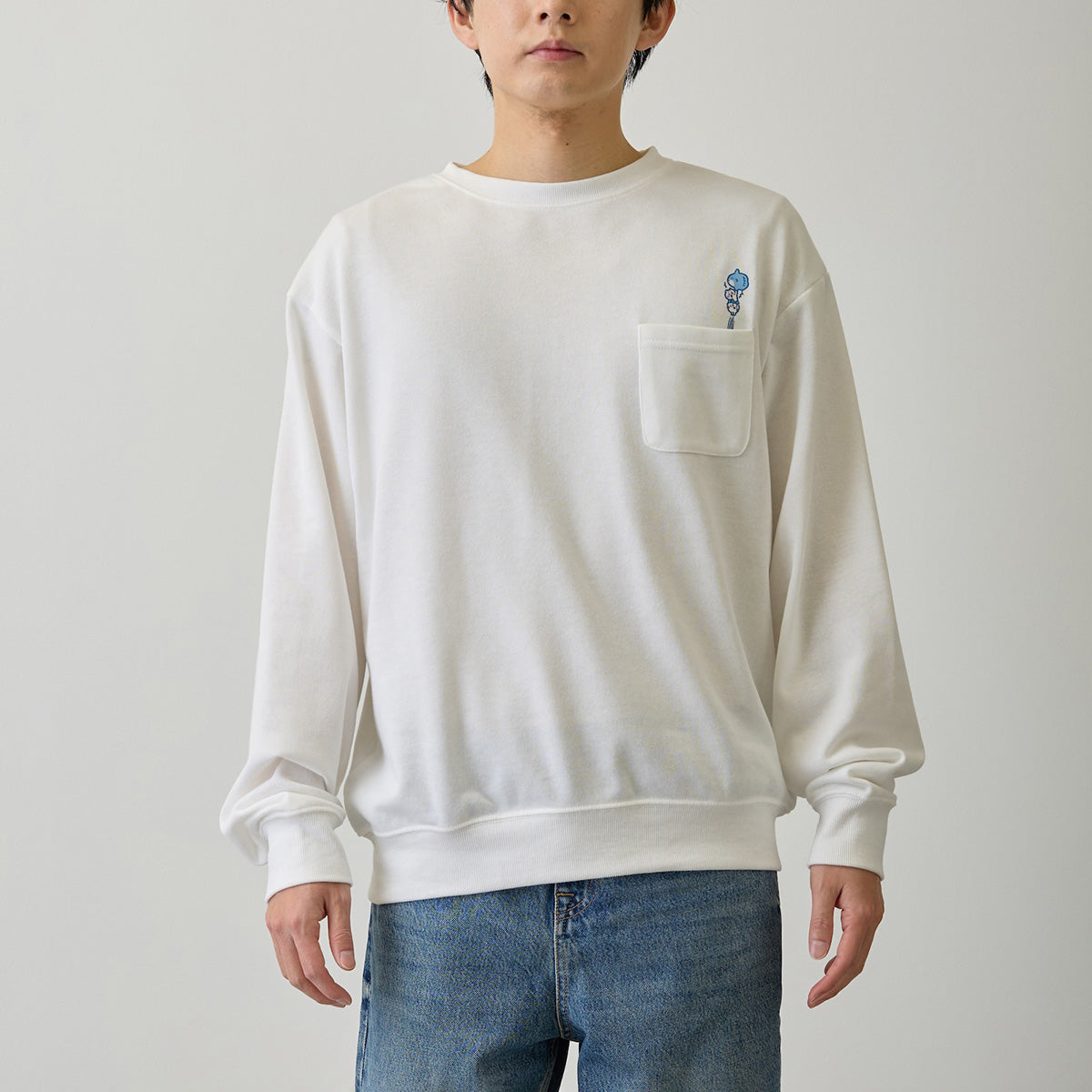Chiikawa Sweatshirt "Piggyback Jump" White