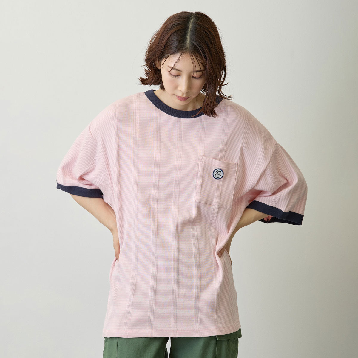 Chiikawa Big Silhouette Pocket T-shirt (Robert P.Miller×Talking / Chiikawa FLAMINGO)