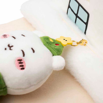 [Pre-order] Chiikawa Happy Holiday Sleepy Bed and Connected Mascot Set (Scheduled for shipment from late April 2024, no cancellations if delayed, cannot be purchased with regular products or with delivery date requests, not eligible for promotions)