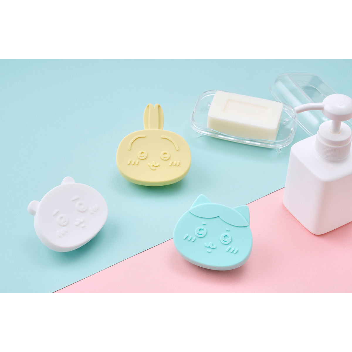 Chiikawa Shampoo Brush (Usagi)