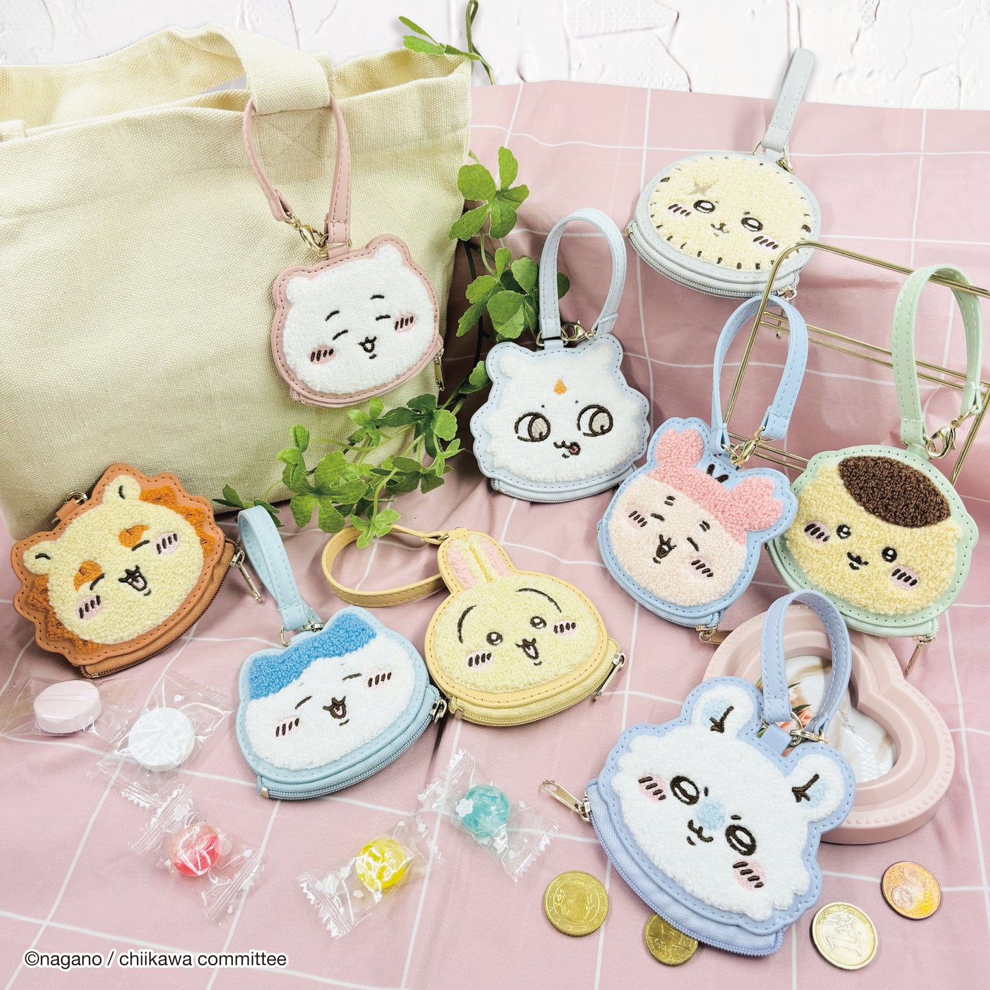 ちいかわ おかおサガラミニポーチ（ハチワレ）