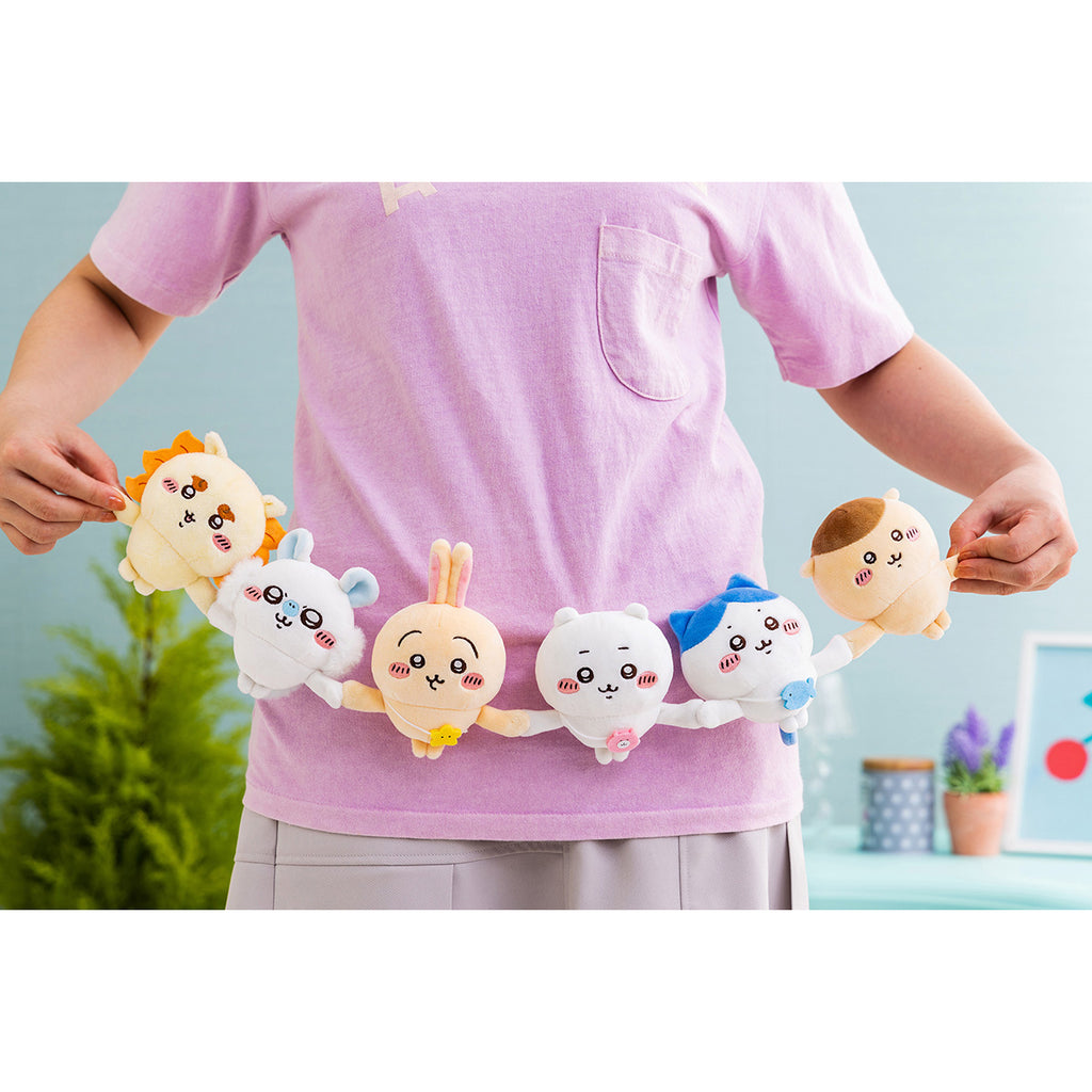 Chiikawa Friendly Hand-Holding Magnetic Plush (Usagi)