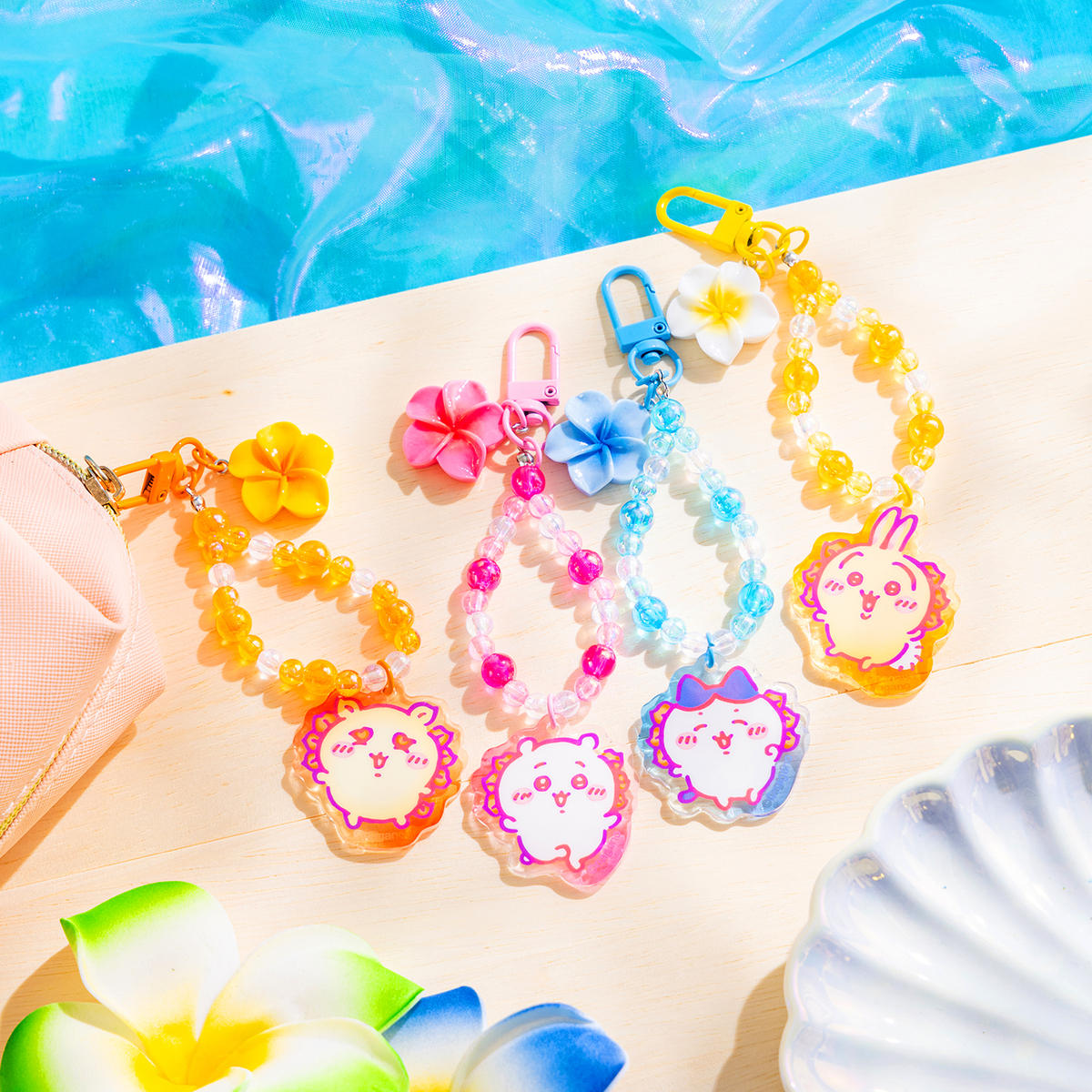 ちいかわ シーサーのおみやげやさん ビーズ付きアクリルストラップ（ちいかわ）