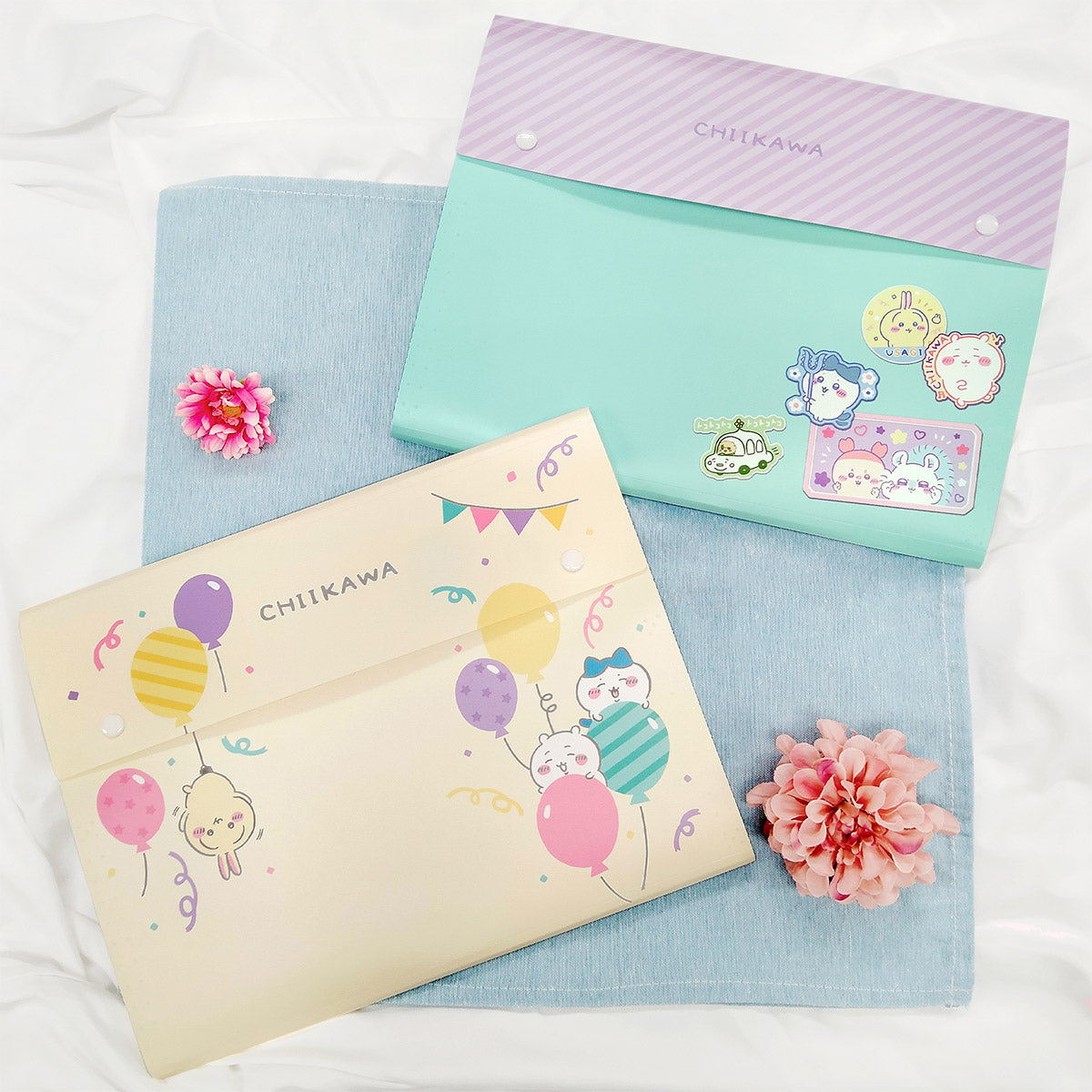 Chiikawa Multi-Pocket Clear File (Patch Style)