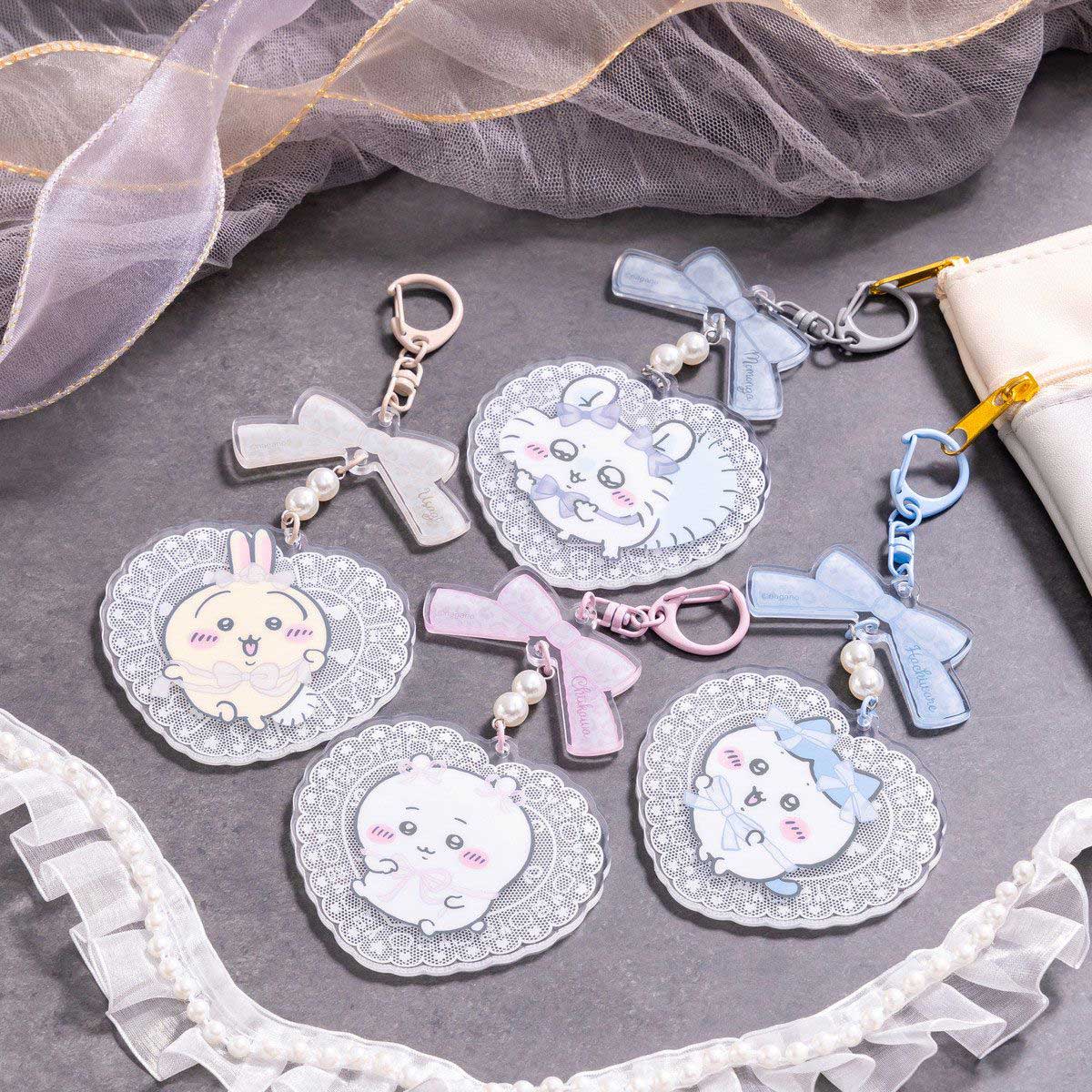 ちいかわ Go!HARAJUKU アクリルキーホルダー（リボン ちいかわ）