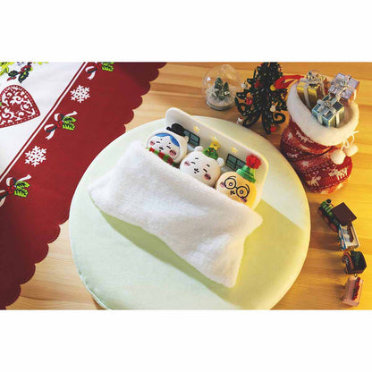 [Pre-order] Chiikawa Happy Holiday Sleepy Bed and Connected Mascot Set (Scheduled for shipment from late April 2024, no cancellations if delayed, cannot be purchased with regular products or with delivery date requests, not eligible for promotions)