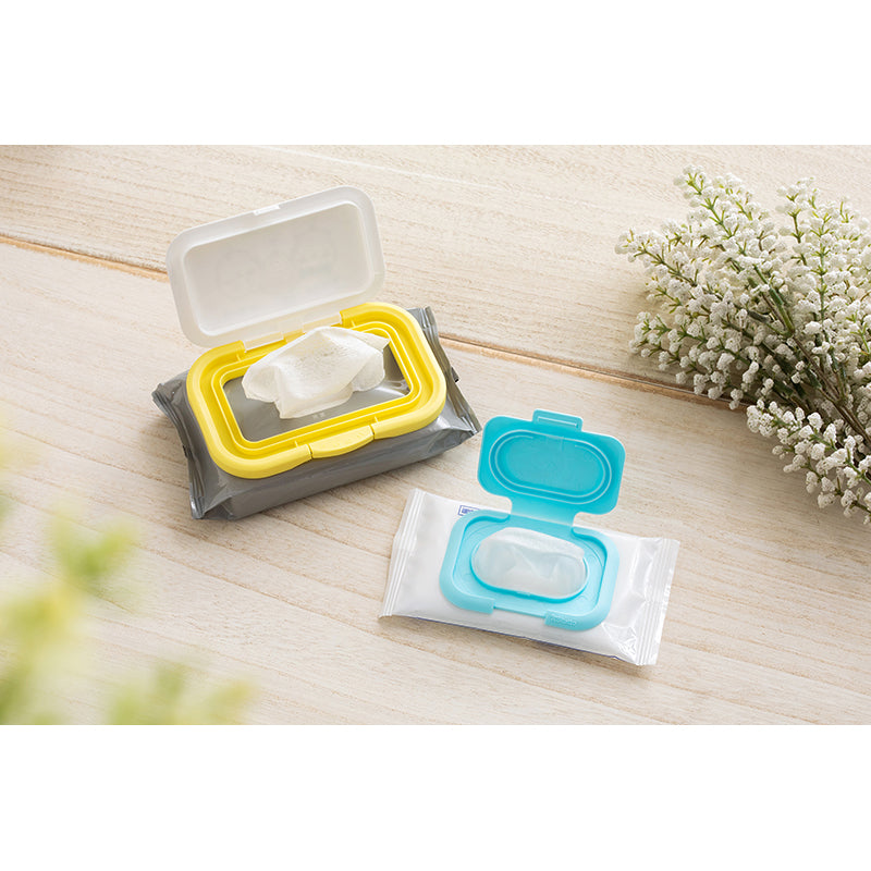 Chiikawa Bitatto Mini Reusable Wet Wipe Lid Anti-Bacterial (Sparkling)