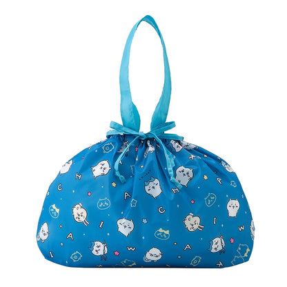 ちいかわ バッグカバーにもなる大きな巾着エコバッグ（チラシ柄）