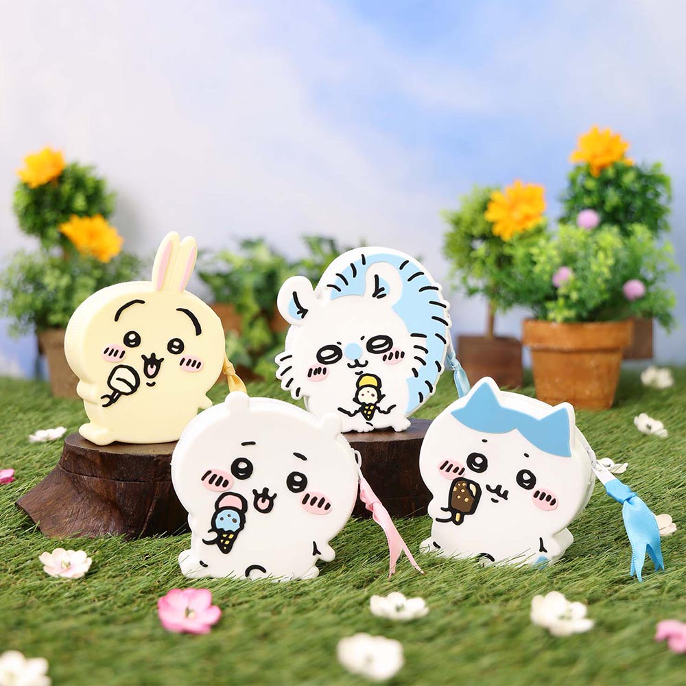 Chiikawa Sitting Doll Pouch Mini (Momonga)